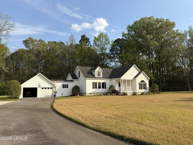 Beach Home For Sale in Beaufort, South Carolina