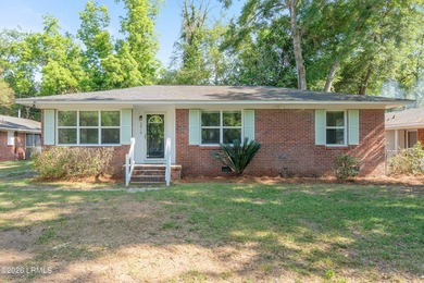 Beach Home For Sale in Beaufort, South Carolina