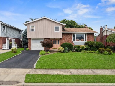 Beach Home Sale Pending in East Rockaway, New York