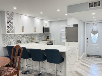 Beach Condo For Sale in Margate, Florida