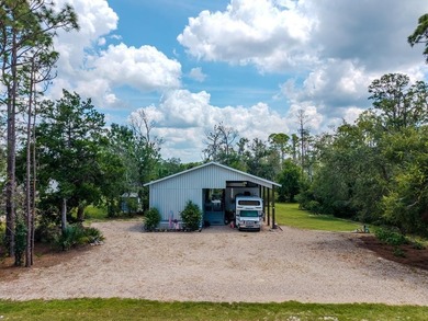 Beach Home For Sale in Steinhatchee, Florida