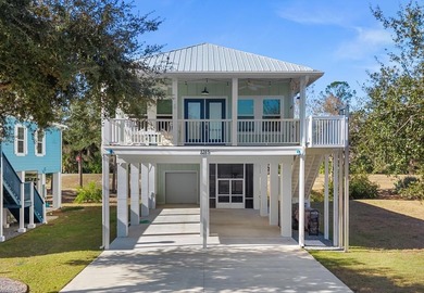 Beach Home For Sale in Steinhatchee, Florida