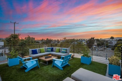 Beach Home For Sale in Venice, California