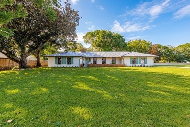 Beach Home Active Under Contract in Vero Beach, Florida