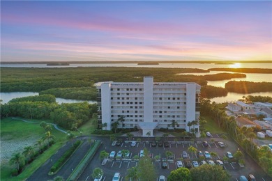 Beach Condo For Sale in Hutchinson Island, Florida