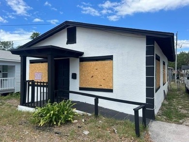 Beach Home For Sale in Clearwater, Florida