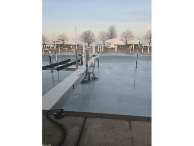 Beach Condo For Sale in Harrison, Michigan