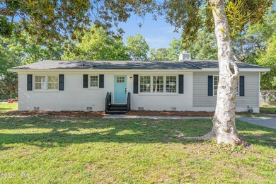 Beach Home For Sale in Beaufort, South Carolina
