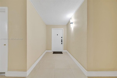 Beach Condo For Sale in Miami, Florida