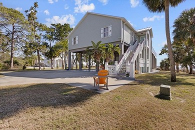 Beach Home For Sale in Cedar Key, Florida