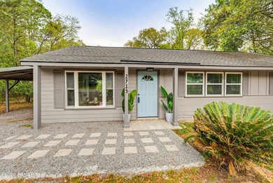 Beach Home For Sale in Beaufort, South Carolina