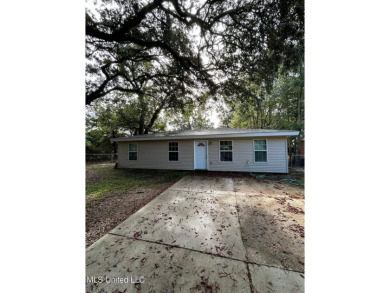 Beach Home For Sale in Gulfport, Mississippi