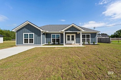 Beach Home For Sale in Grand Bay, Alabama