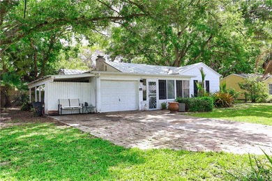 Beach Home For Sale in Vero Beach, Florida