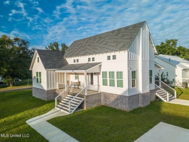 Beach Home For Sale in Long Beach, Mississippi