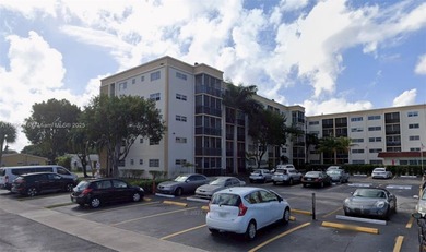 Beach Condo For Sale in Hallandale Beach, Florida