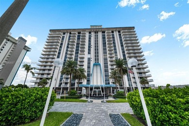 Beach Condo For Sale in Hollywood, Florida