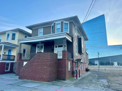 Beach Townhome/Townhouse Sale Pending in Atlantic City, New Jersey
