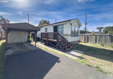 Beach Home For Sale in Florence, Oregon