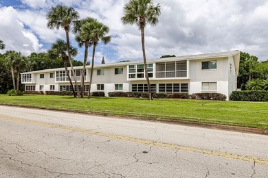 Beach Condo For Sale in Vero Beach, Florida