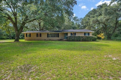Beach Home For Sale in Tallahassee, Florida