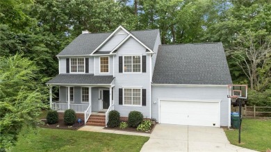 Beach Home For Sale in Suffolk, Virginia