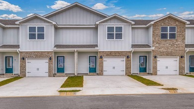 Beach Townhome/Townhouse For Sale in Gulf Breeze, Florida