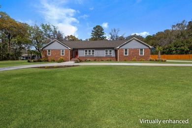 Beach Home For Sale in Tallahassee, Florida