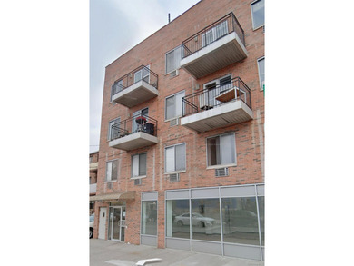 Beach Condo Sale Pending in Flushing, New York