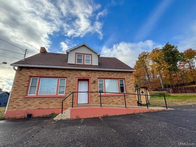 Beach Commercial Active Under Contract in Marquette, Michigan