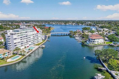 Beach Condo For Sale in St. Petersburg, Florida