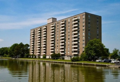 Beach Condo For Sale in Norfolk, Virginia