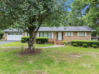 Home For Sale in Daphne image photo picture