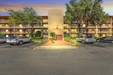 Beach Condo For Sale in Pembroke Pines, Florida