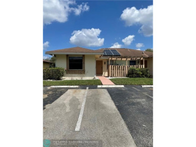 Beach Condo For Sale in Sunrise, Florida