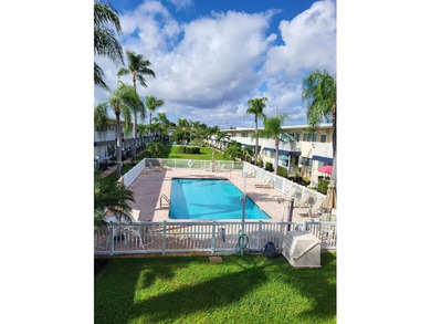 Beach Condo For Sale in Dania, Florida