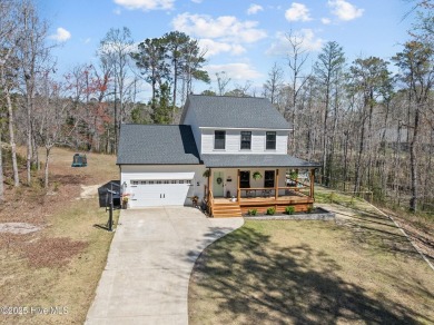 Beach Home For Sale in Chocowinity, North Carolina