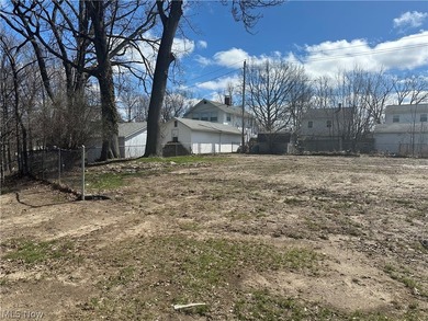 Beach Lot For Sale in Eastlake, Ohio