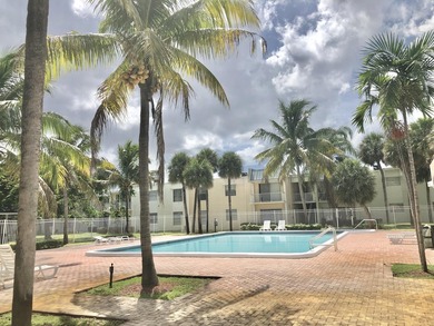 Beach Condo For Sale in West Palm Beach, Florida