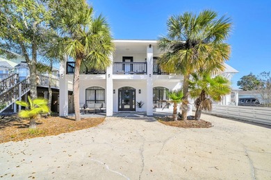 Beach Home For Sale in Destin, Florida