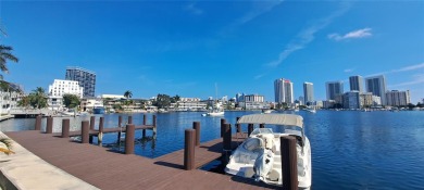 Beach Condo For Sale in Hallandale Beach, Florida