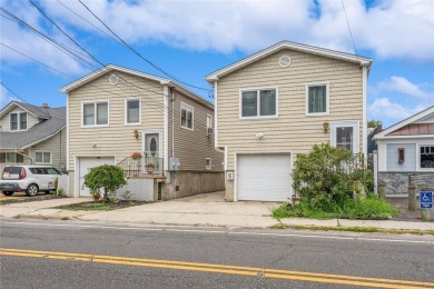 Beach Home For Sale in Bayville, New York