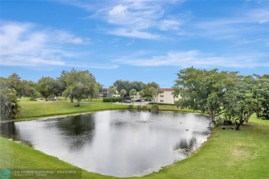 Beach Condo For Sale in Pembroke Pines, Florida