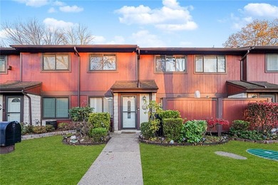 Beach Condo For Sale in Staten  Island, New York