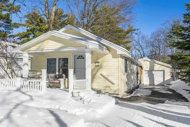 Beach Home For Sale in Traverse City, Michigan