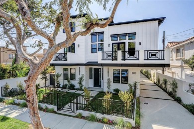 Beach Townhome/Townhouse Active Under Contract in Redondo Beach, California