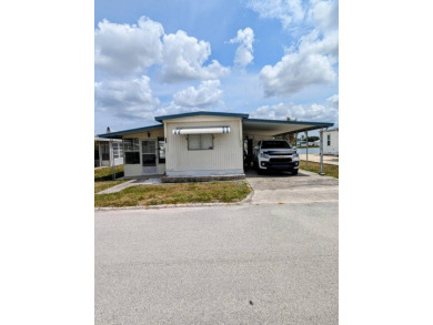 Beach Home For Sale in Ruskin, Florida