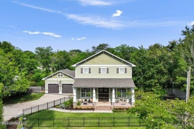 Beach Home For Sale in Ocean Springs, Mississippi