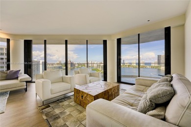 Beach Condo For Sale in Aventura, Florida