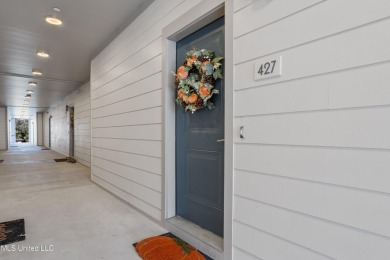 Beach Condo For Sale in Ocean Springs, Mississippi